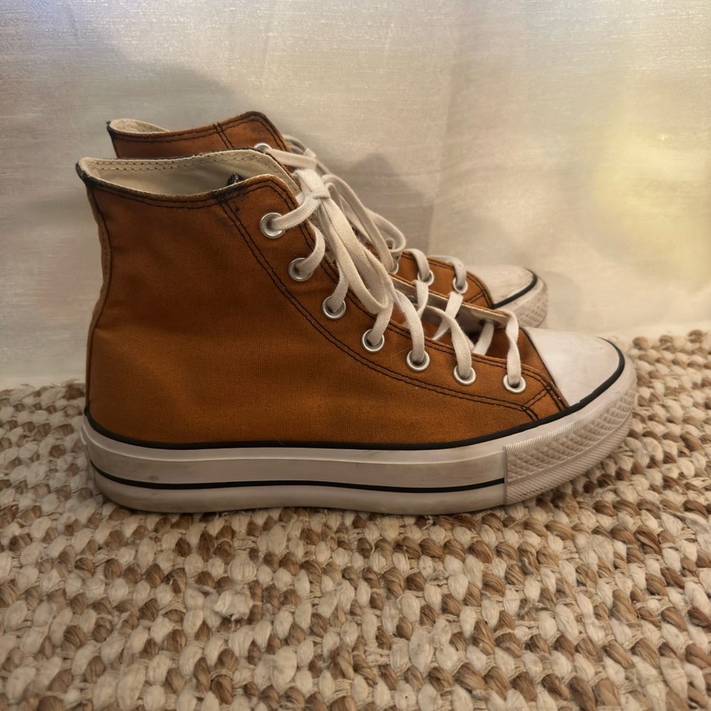 Converse Platform High Tops Women Size 10